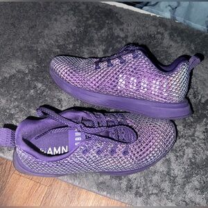 NOBULL Women’s Iridescent Mesh Runner- 6.5